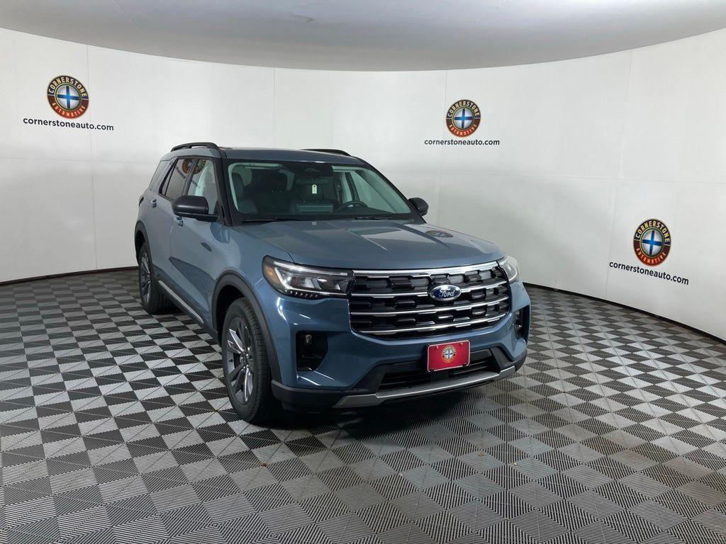 new 2025 Ford Explorer car, priced at $45,723