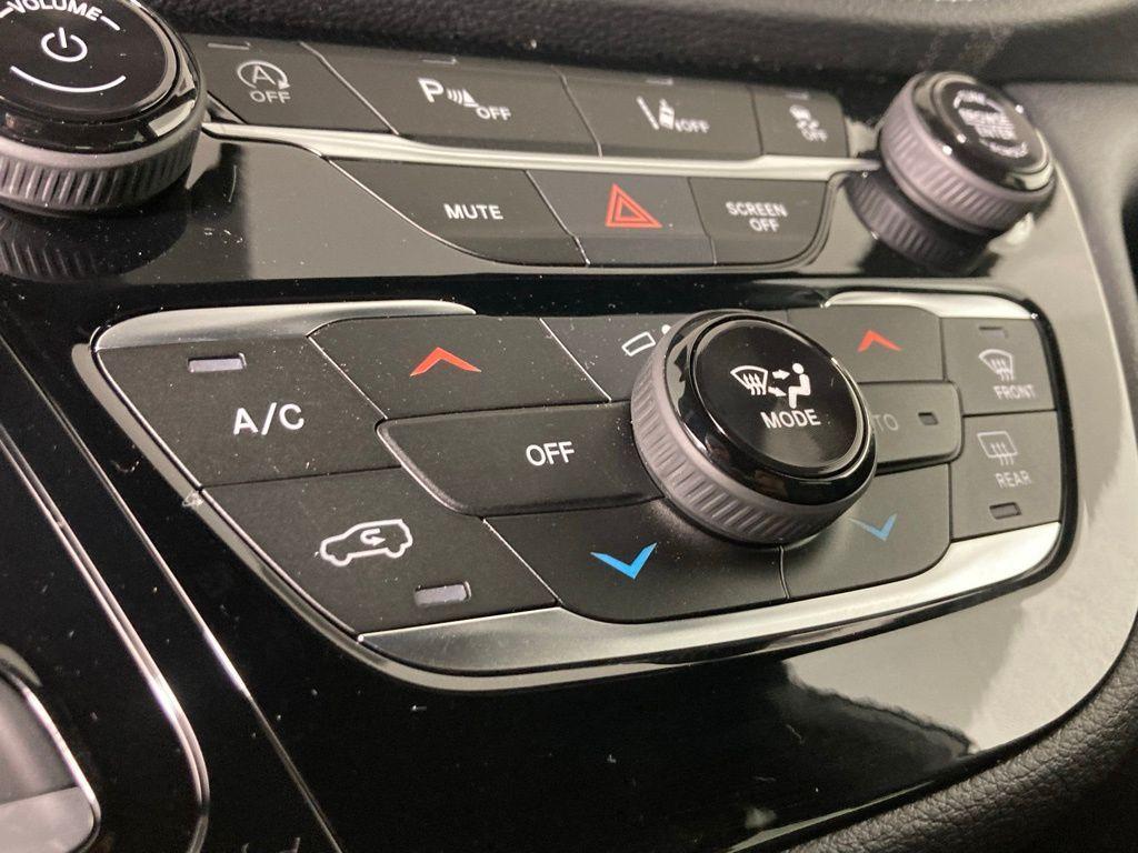 new 2026 Chrysler Pacifica car, priced at $45,385