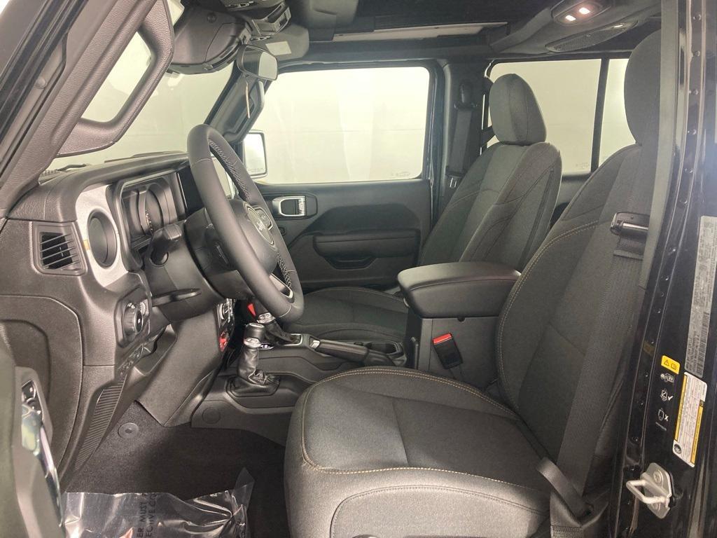 new 2025 Jeep Wrangler car, priced at $52,072