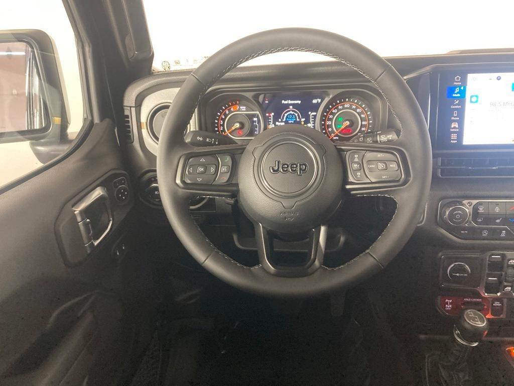 new 2025 Jeep Wrangler car, priced at $52,072