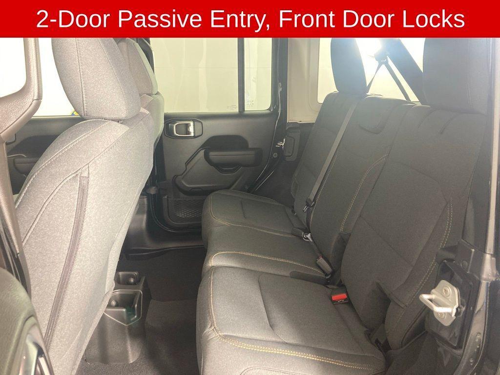 new 2025 Jeep Wrangler car, priced at $50,572