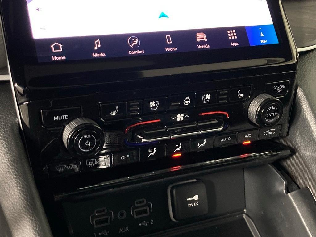 new 2025 Jeep Grand Cherokee car, priced at $48,135