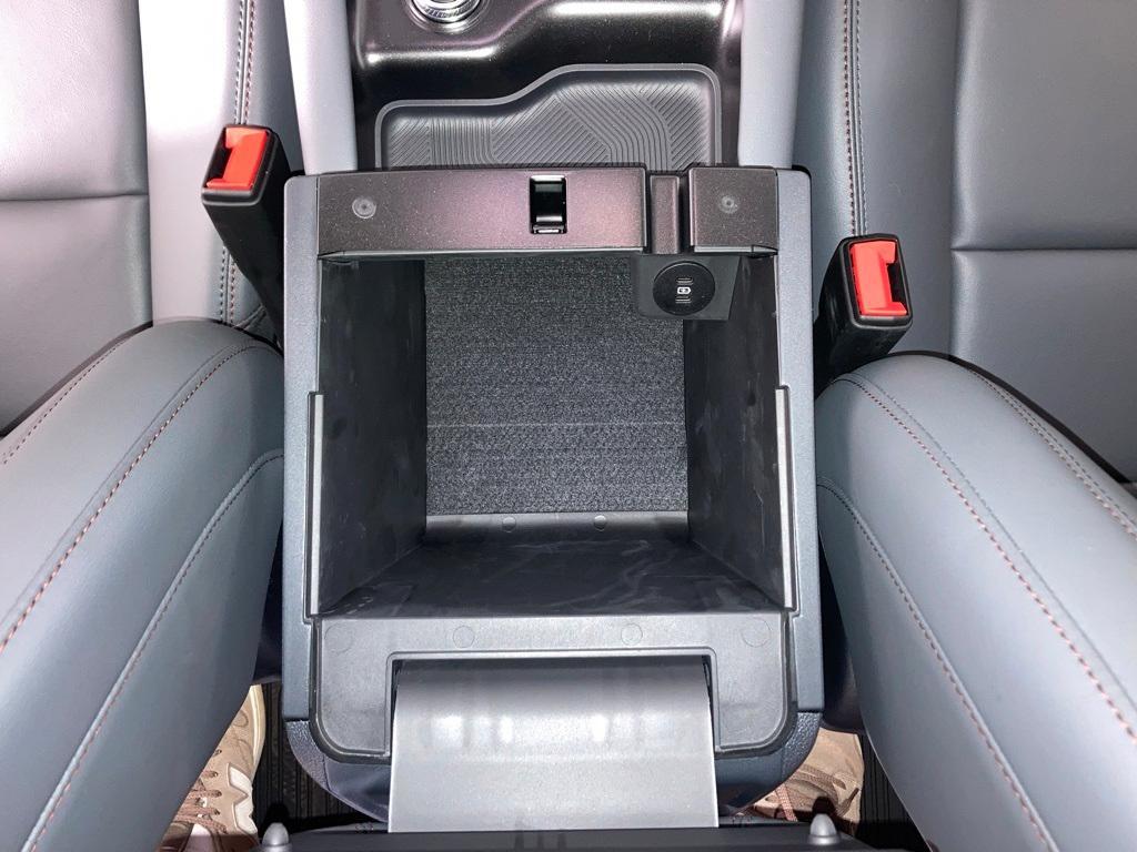 new 2025 Ford Explorer car, priced at $46,731
