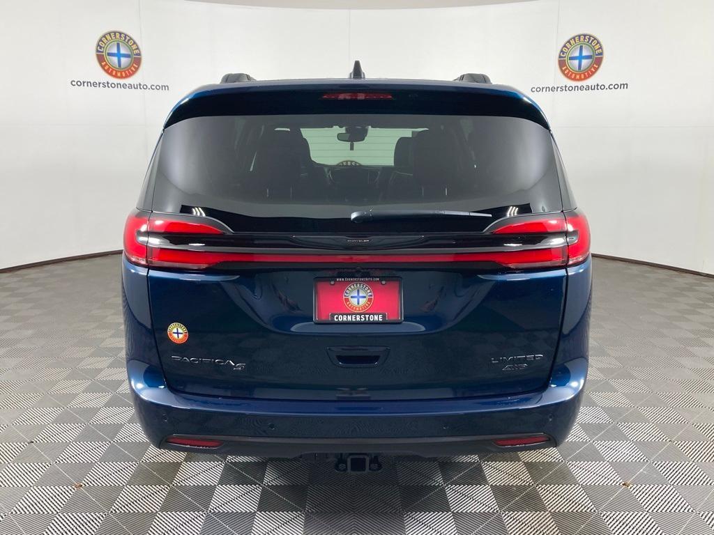 new 2025 Chrysler Pacifica car, priced at $50,814