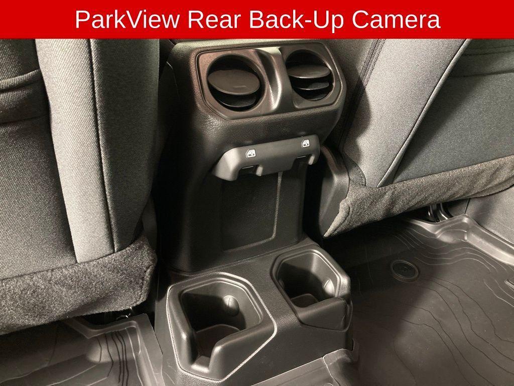 new 2025 Jeep Wrangler car, priced at $43,674