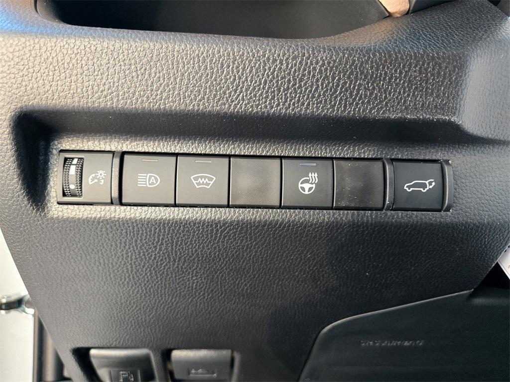 new 2025 Toyota RAV4 car, priced at $39,092