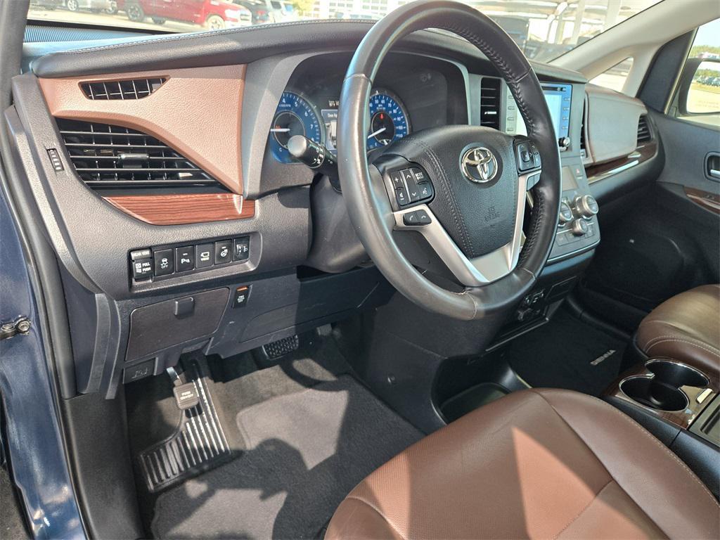 used 2019 Toyota Sienna car, priced at $32,621