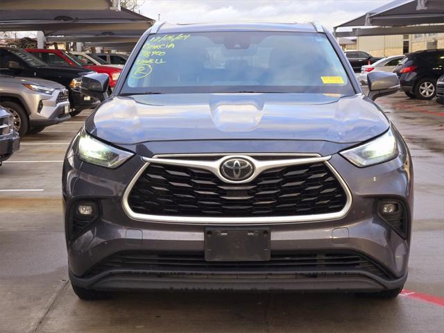 used 2020 Toyota Highlander car, priced at $27,898