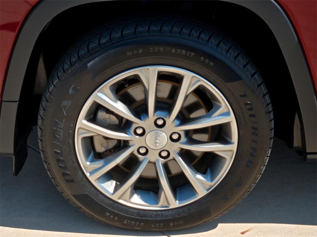 used 2020 Jeep Cherokee car, priced at $17,785