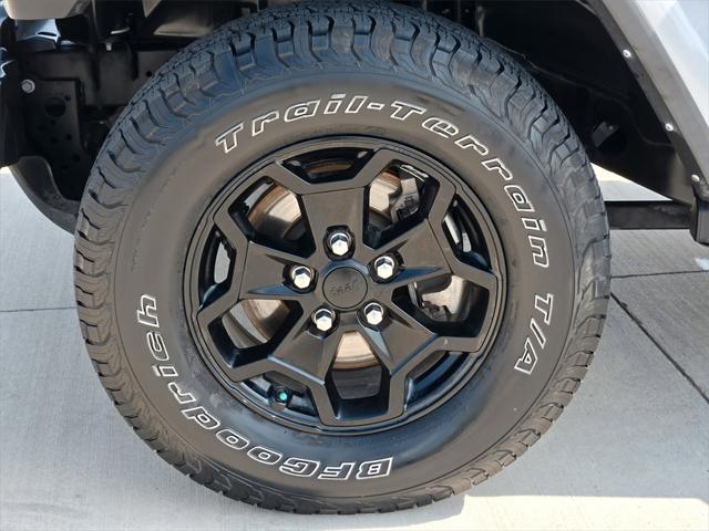 used 2021 Jeep Gladiator car, priced at $28,806