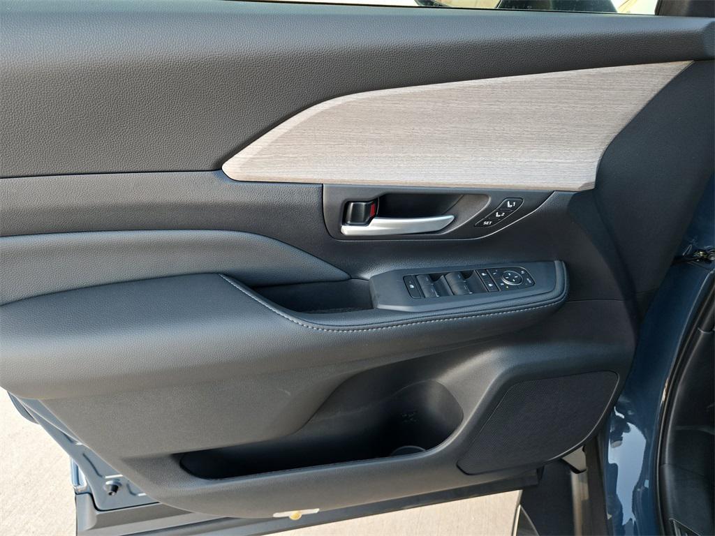 new 2026 Toyota Grand Highlander car, priced at $60,102