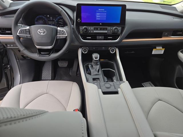 new 2025 Toyota Grand Highlander car, priced at $56,811
