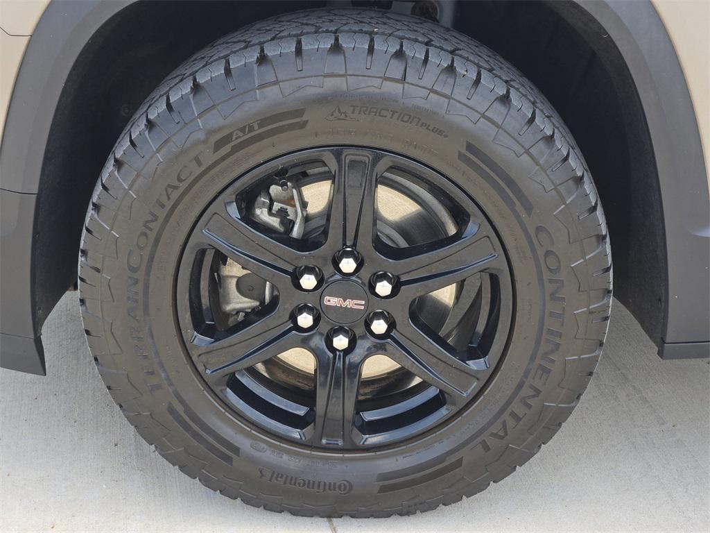 used 2023 GMC Acadia car, priced at $32,903
