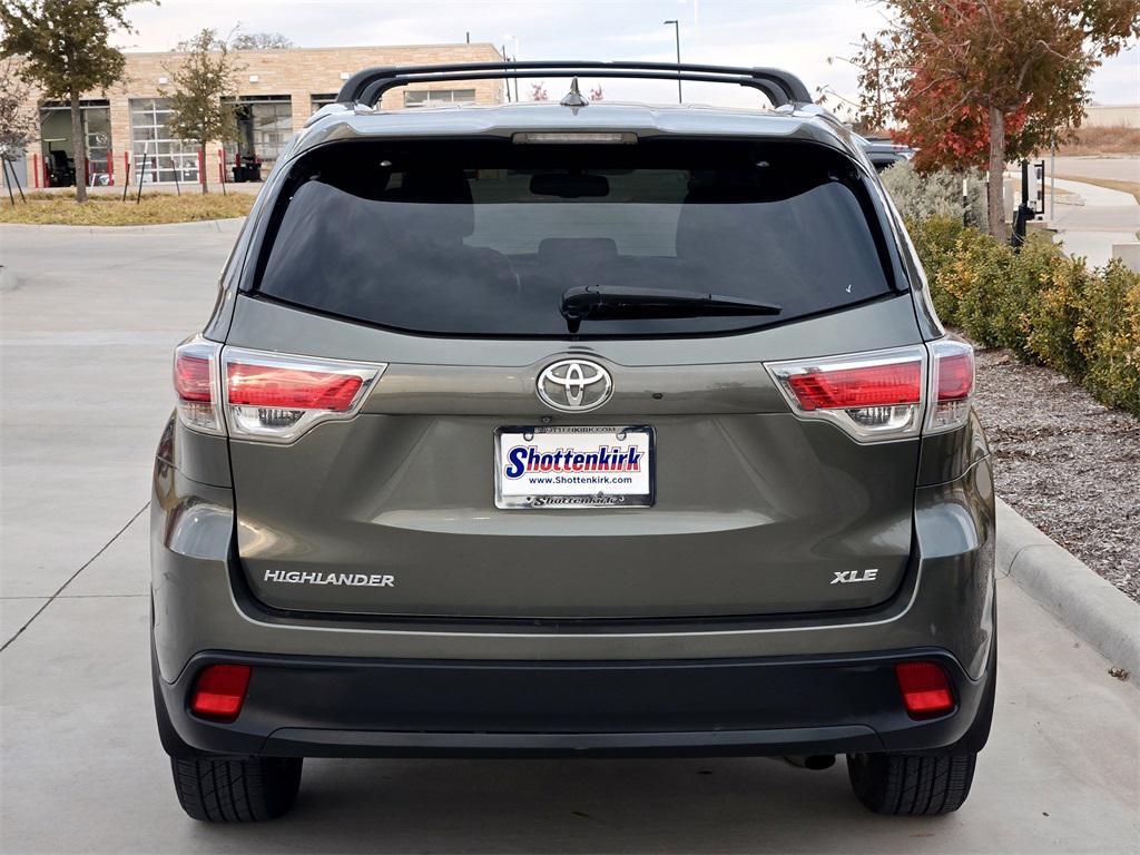 used 2014 Toyota Highlander car, priced at $9,976