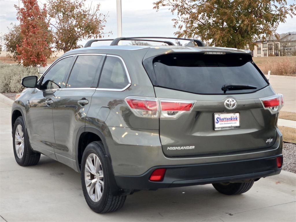 used 2014 Toyota Highlander car, priced at $9,976