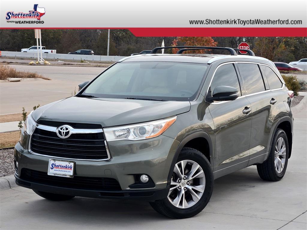 used 2014 Toyota Highlander car, priced at $9,976