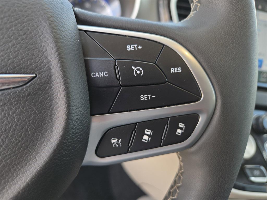 used 2023 Chrysler Pacifica car, priced at $21,701