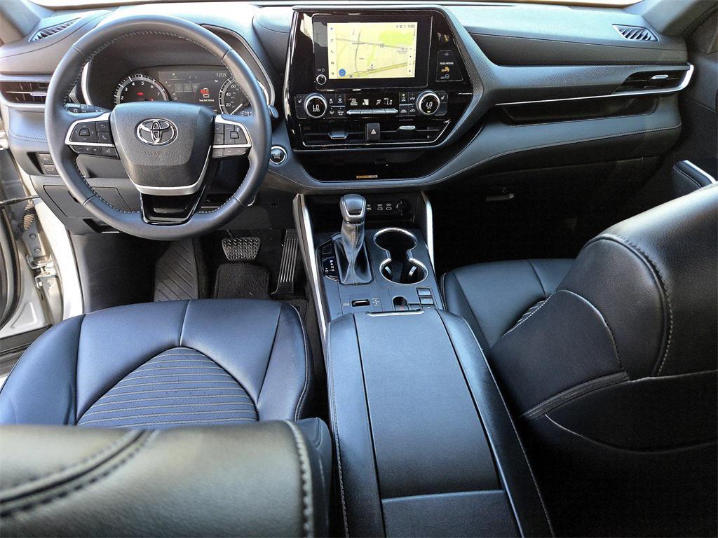 used 2023 Toyota Highlander car, priced at $29,942