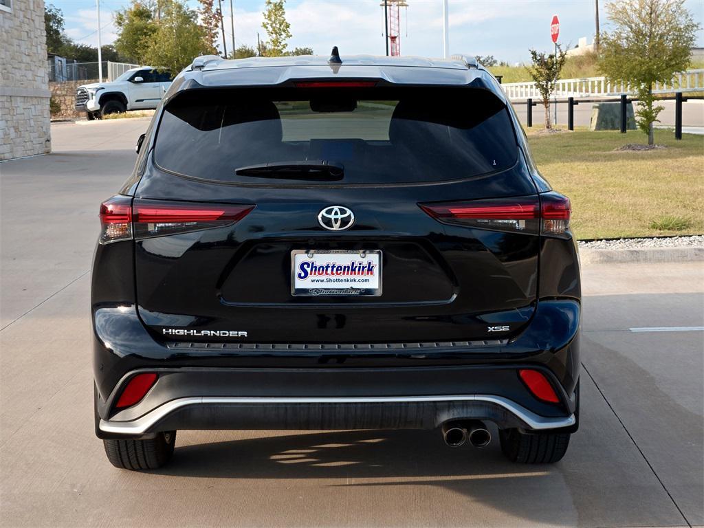 used 2024 Toyota Highlander car, priced at $41,485