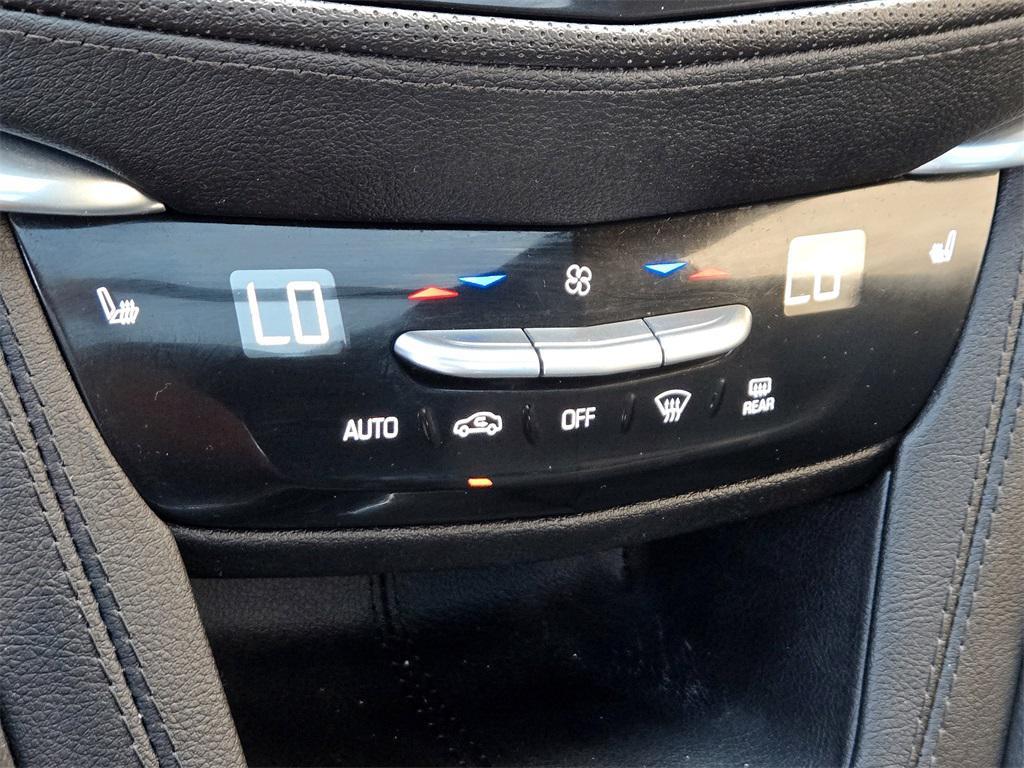 used 2024 Cadillac XT5 car, priced at $32,783