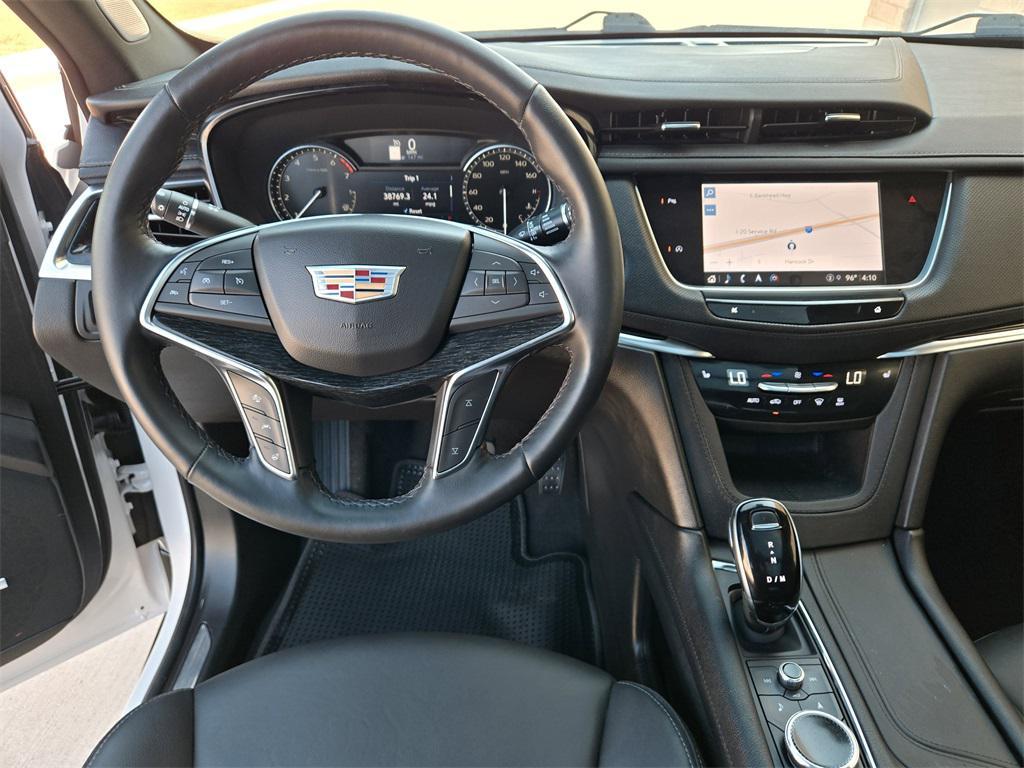 used 2024 Cadillac XT5 car, priced at $32,783