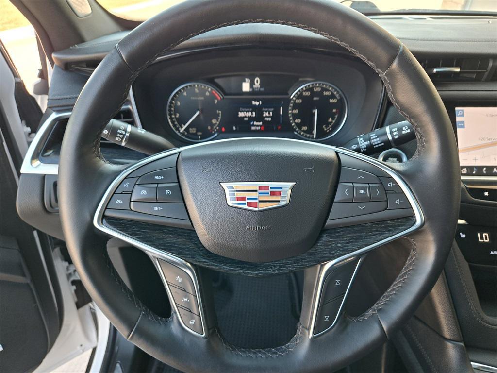 used 2024 Cadillac XT5 car, priced at $32,783