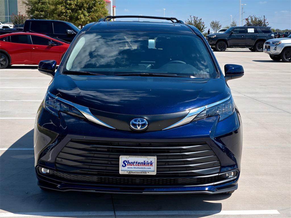 new 2025 Toyota Sienna car, priced at $48,668