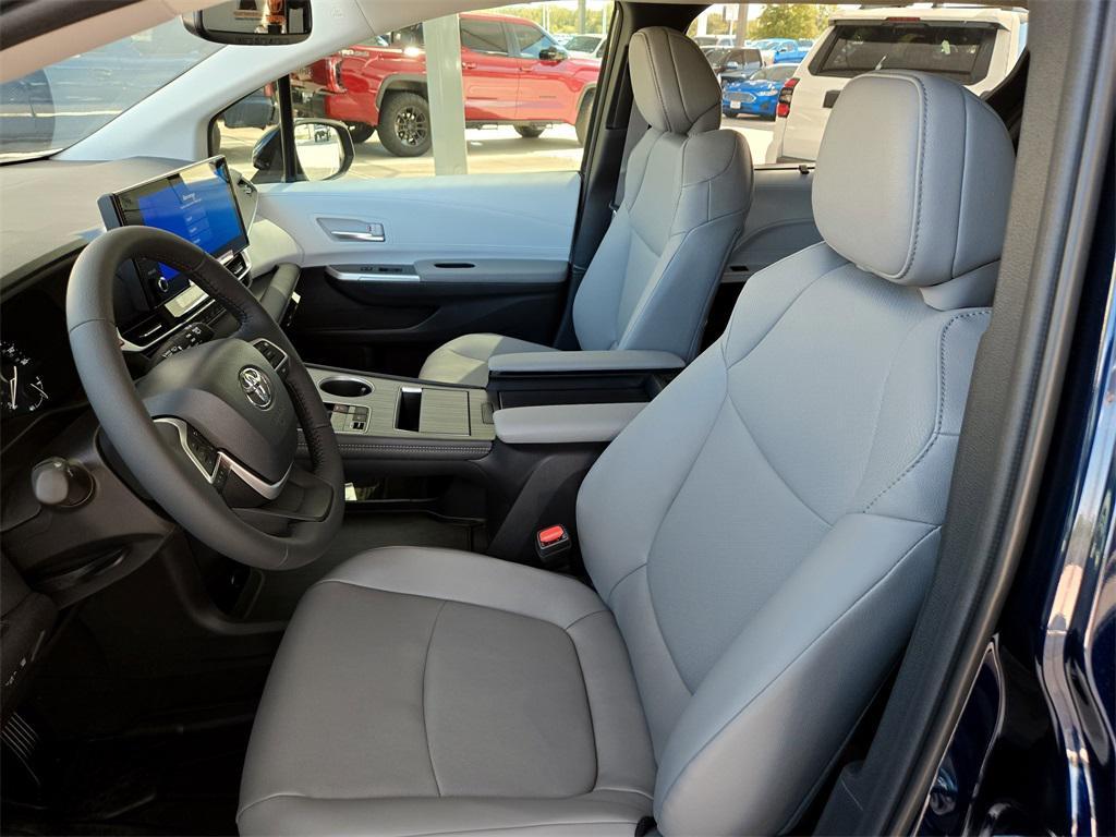new 2025 Toyota Sienna car, priced at $48,668