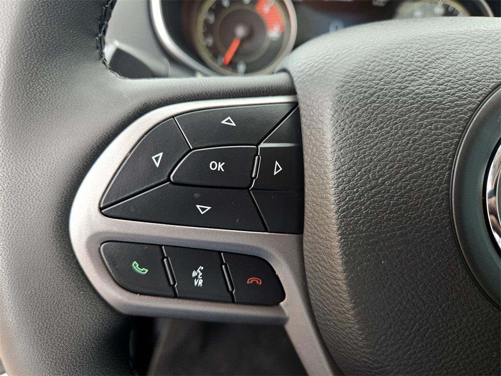 used 2022 Jeep Cherokee car, priced at $22,698