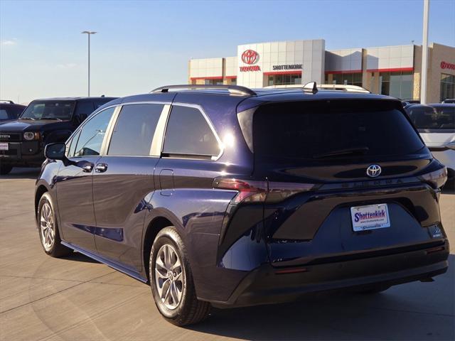 used 2023 Toyota Sienna car, priced at $41,896