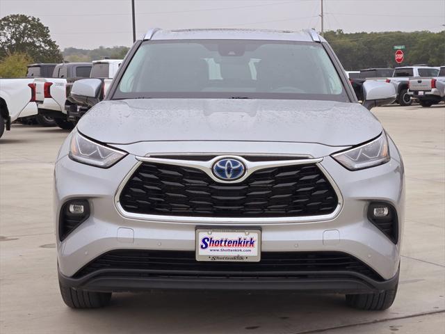 used 2023 Toyota Highlander Hybrid car, priced at $47,911