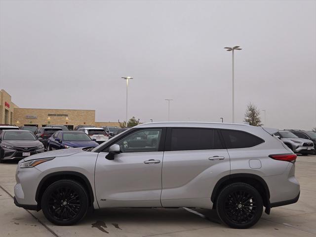 used 2023 Toyota Highlander Hybrid car, priced at $47,911