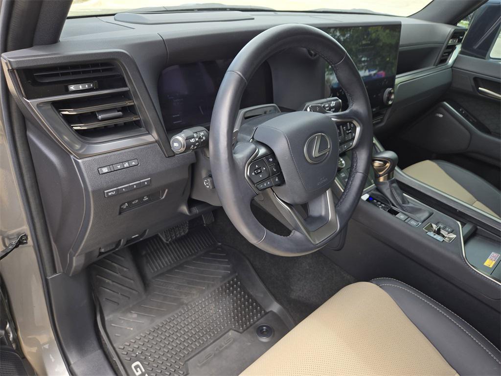used 2024 Lexus GX 550 car, priced at $82,717