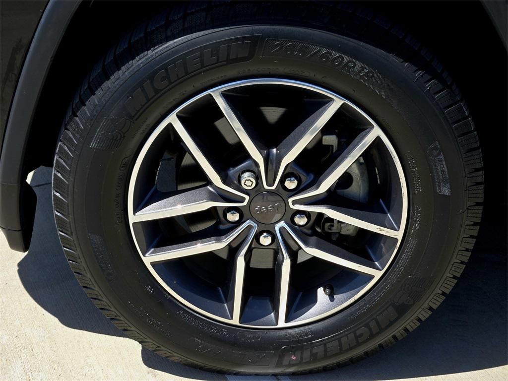 used 2019 Jeep Grand Cherokee car, priced at $16,309