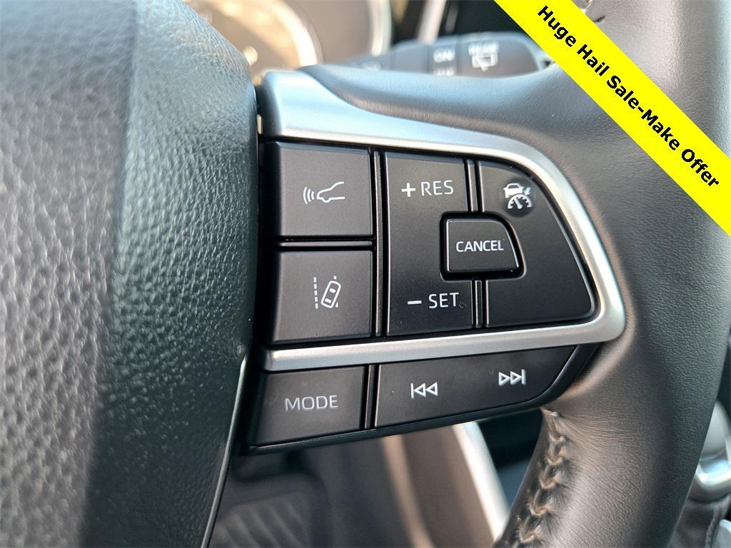 used 2022 Toyota Highlander car, priced at $32,850