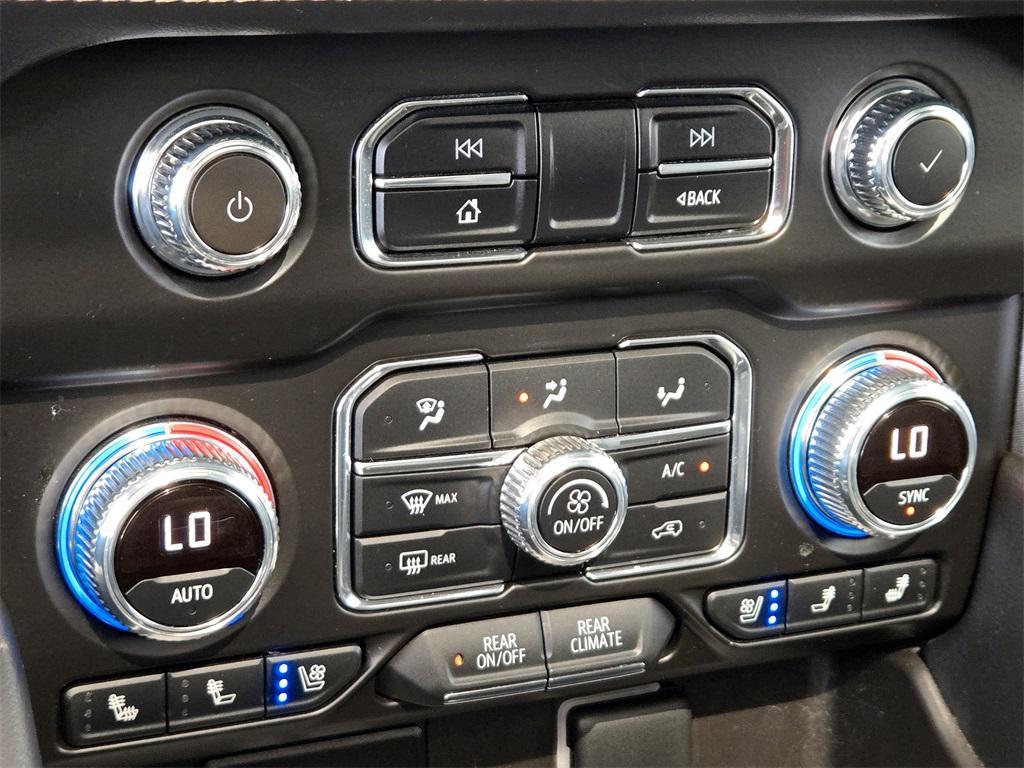 used 2023 GMC Yukon car, priced at $50,946