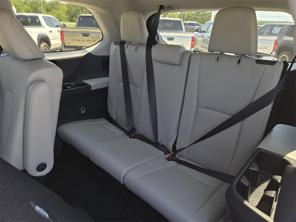 new 2025 Toyota Grand Highlander car, priced at $60,062