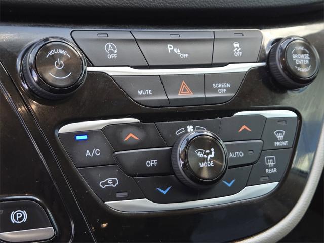 used 2018 Chrysler Pacifica car, priced at $11,965