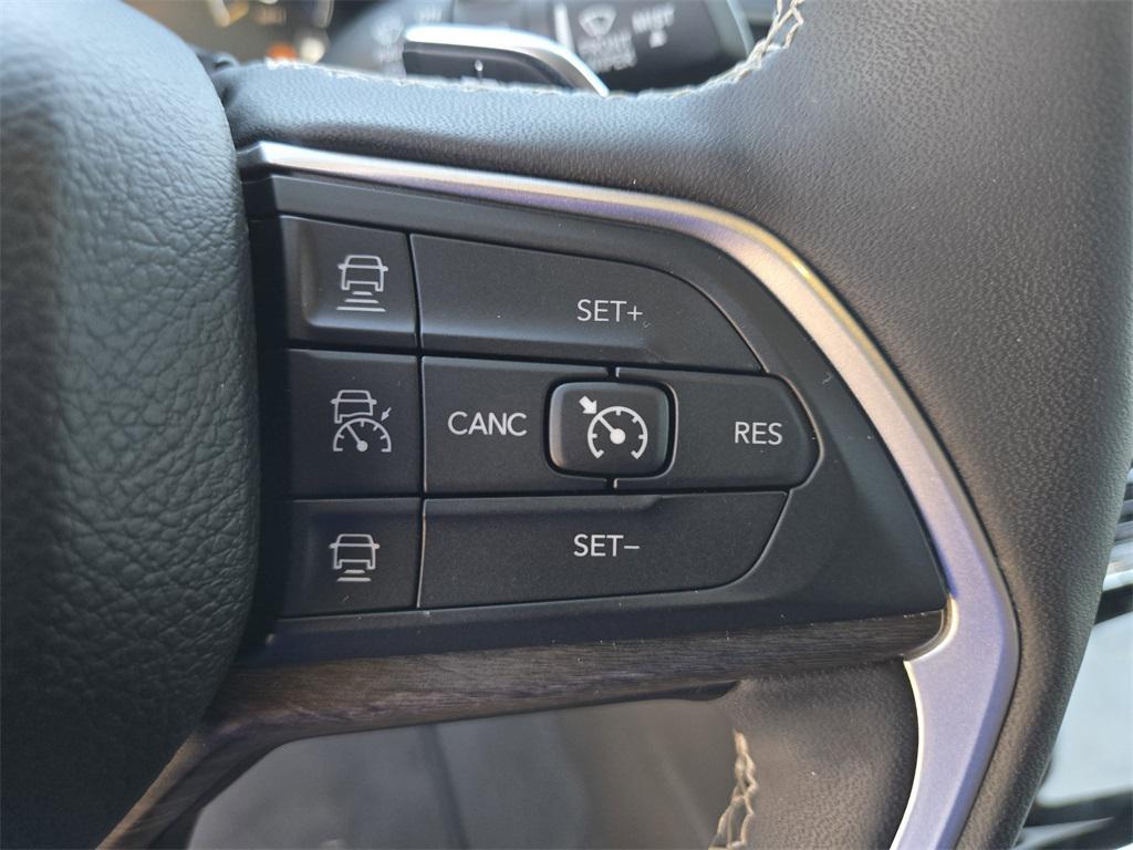 used 2024 Jeep Grand Cherokee car, priced at $30,907
