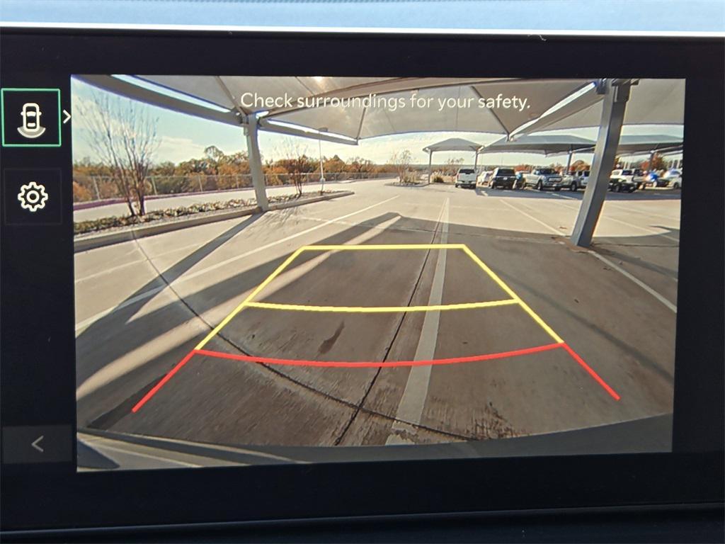 used 2025 Kia Sorento car, priced at $33,739