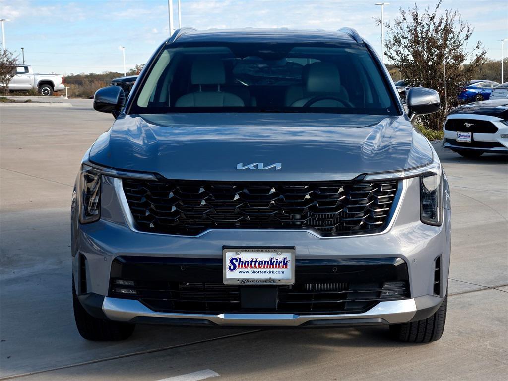 used 2025 Kia Sorento car, priced at $33,739