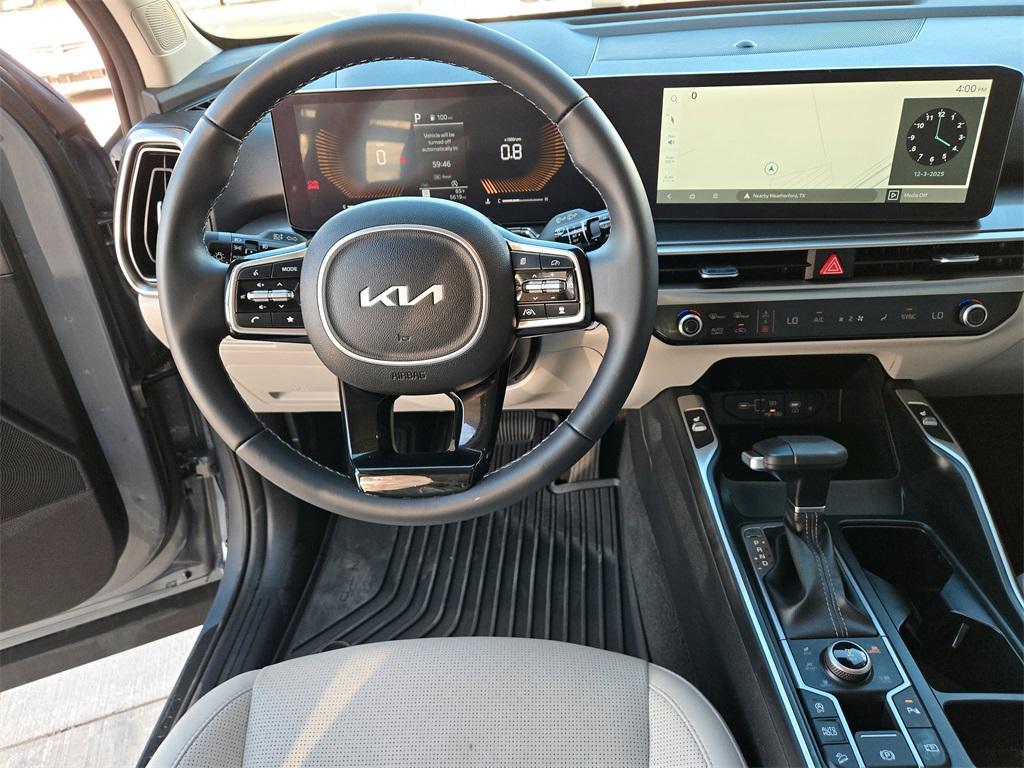 used 2025 Kia Sorento car, priced at $33,739
