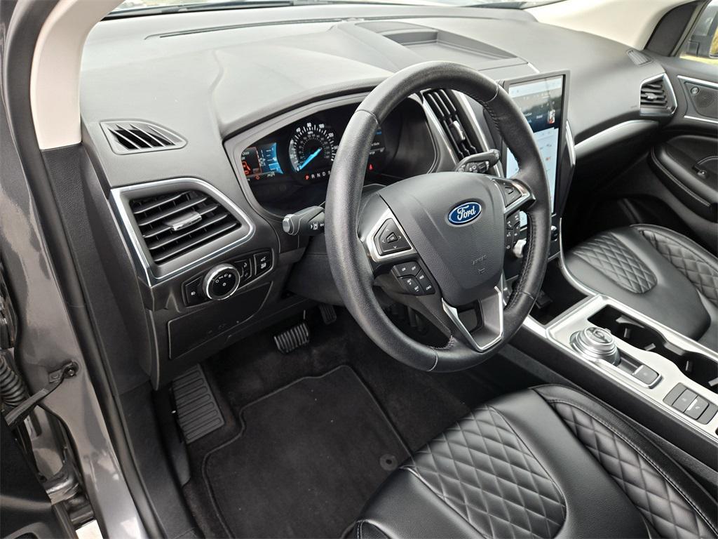 used 2024 Ford Edge car, priced at $24,946