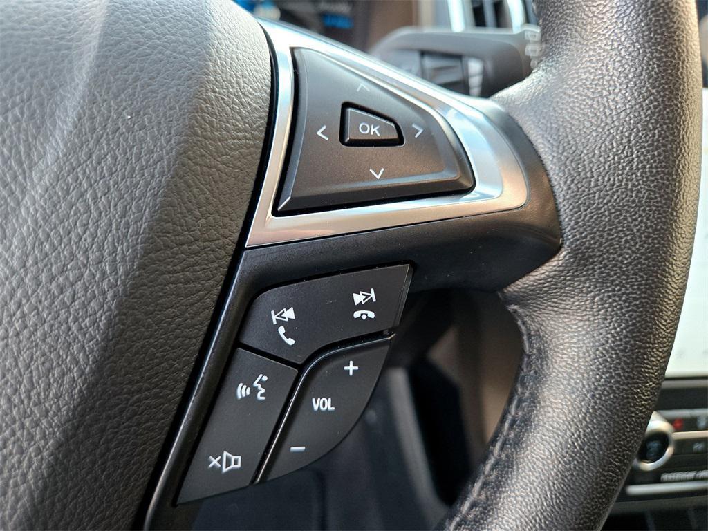 used 2024 Ford Edge car, priced at $25,987
