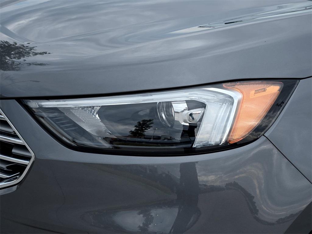 used 2024 Ford Edge car, priced at $24,946