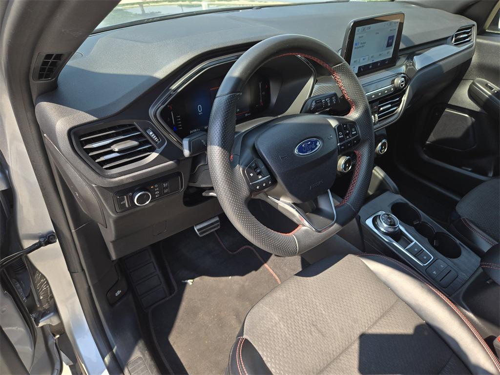used 2023 Ford Escape car, priced at $21,907