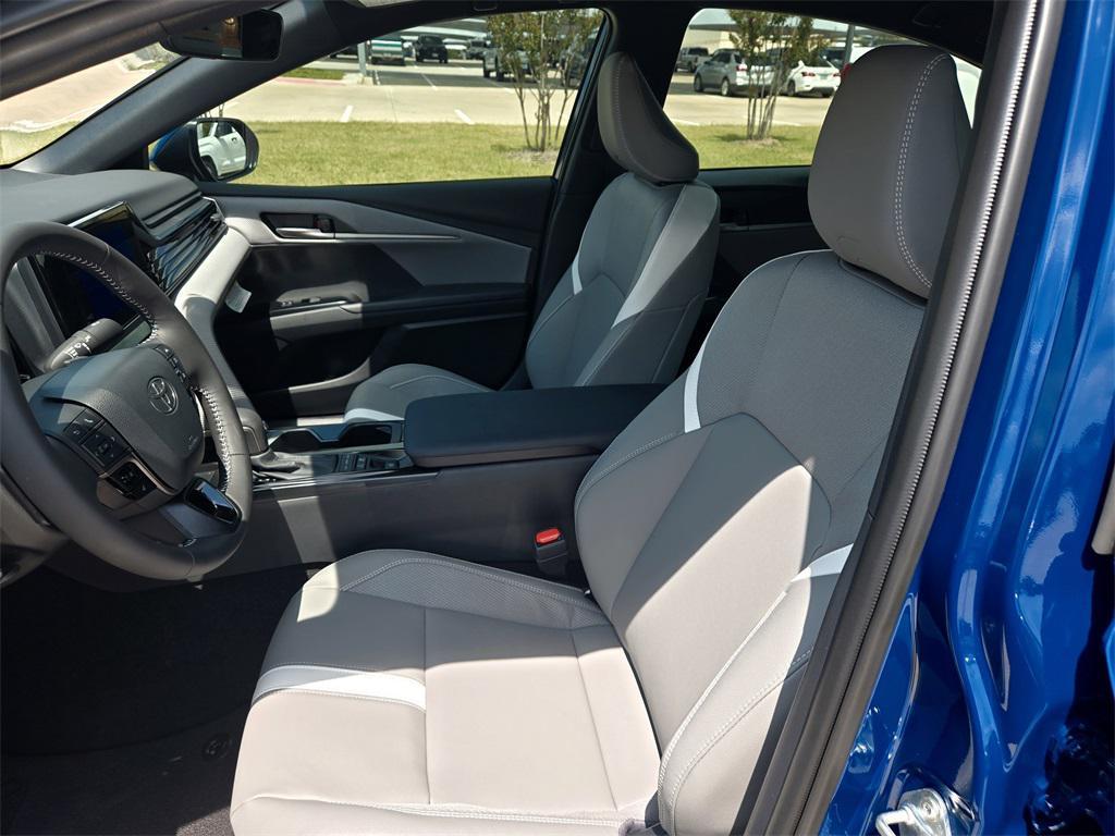 new 2025 Toyota Camry car, priced at $33,685