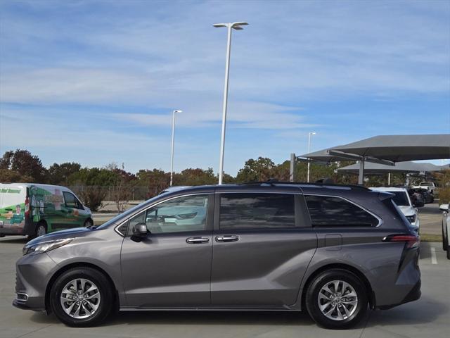 used 2022 Toyota Sienna car, priced at $32,894