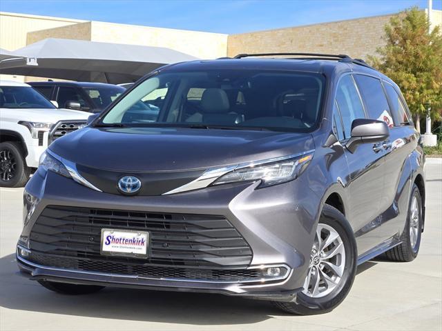 used 2022 Toyota Sienna car, priced at $32,894