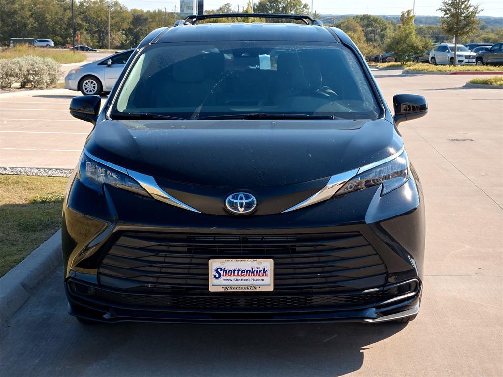 new 2025 Toyota Sienna car, priced at $43,599